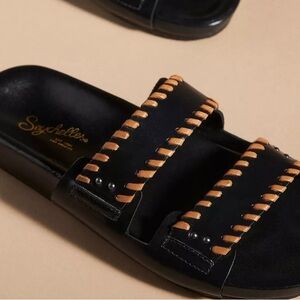Seychelles Black and Tan Sandals